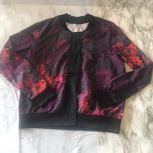 Light weight Fabletics jacket